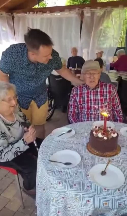 Another resident's birthday celebrated with family 🎂